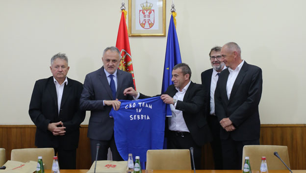 Ministar Zoran Gajić primio delegaciju fudbalske reprezentacije hrvatske nacionalne manjine  u Srbiji  
