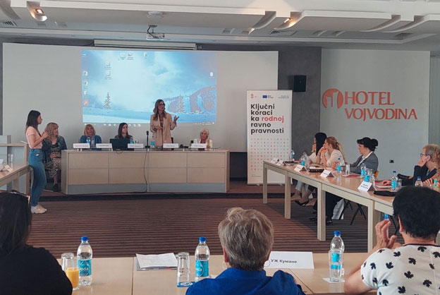  Помоћница Нина Митић говорила на Oкруглом столу „Економско оснаживање жена и женско предузетништво у Банатуˮ