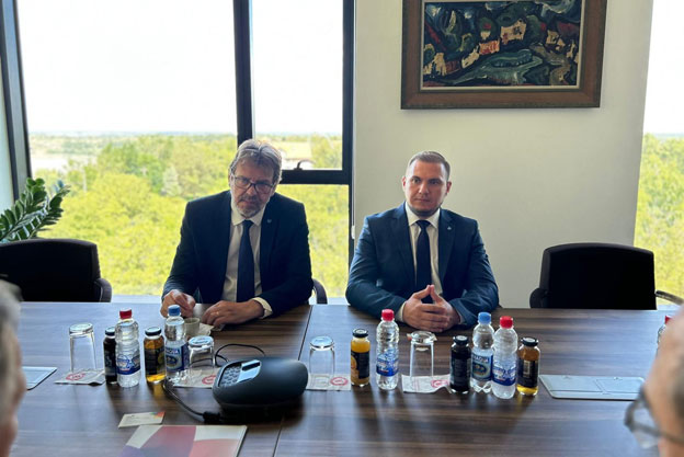  Ministar Tomislav Žigmanov posetio Radio- televiziju Vojvodine  