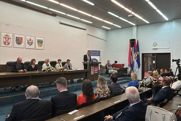  Министарству за људска и мањинска права и друштвени дијалог додељена је златна плакета Словачког националног савета  