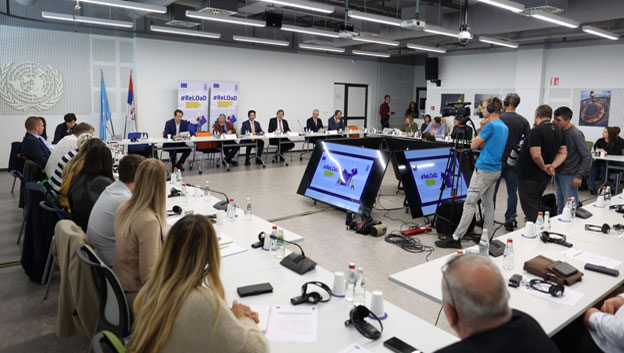  Ministar Žigmanov na uručenju ugovora o dodeli sredstava za organizacije civilnog društva iz sedam lokalnih samouprava 