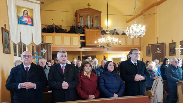  Министар Жигманов на годишњој прослави празника католичке цркве у Опову, примеру добре међуетнике и међуверске сарадње  